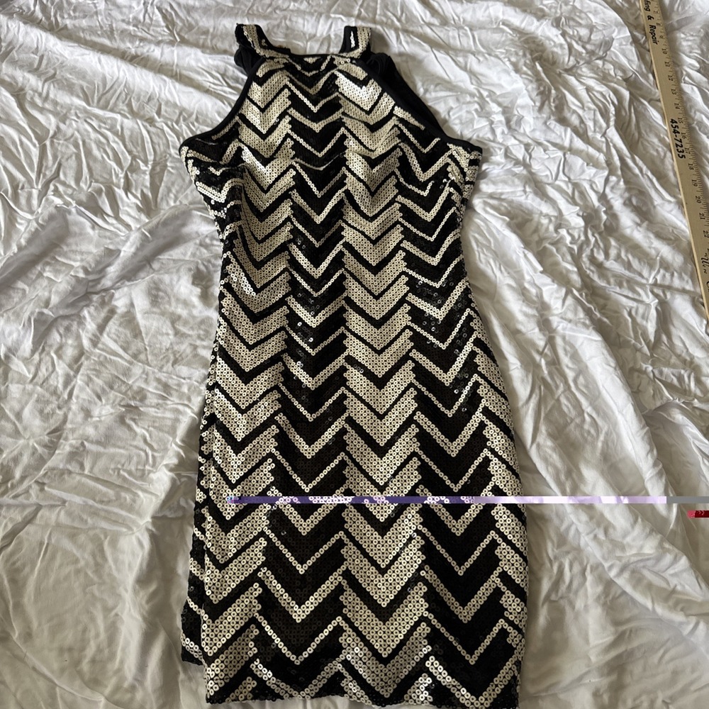 Emerald‎ Sundae Women's Small Cocktail Dress Sequence Size Small Black Silver